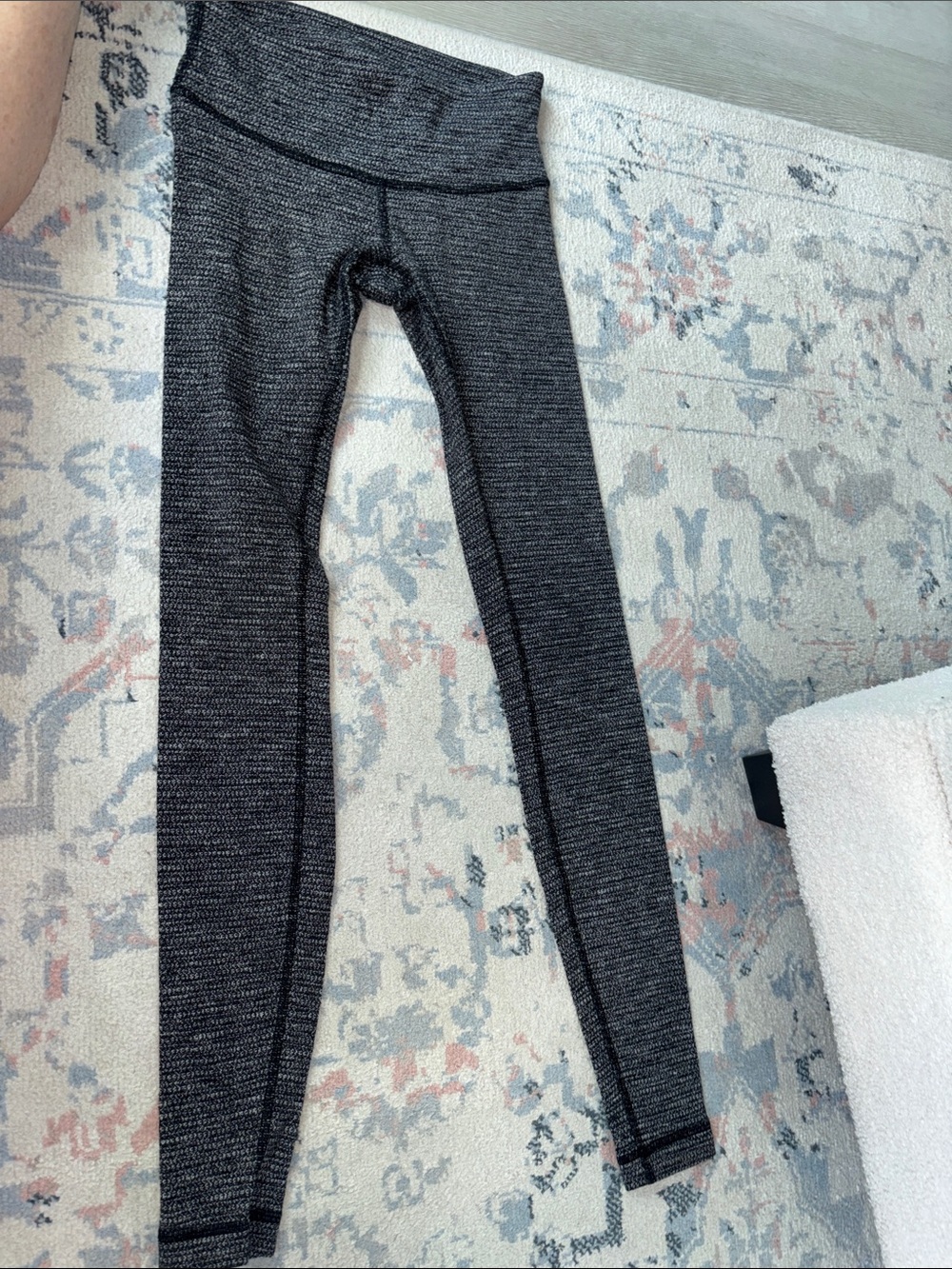 lululemon athletica Charcoal Heather Leggings size 4